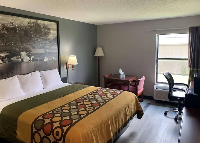 Hotel Super 8 By Wyndham Chenoa