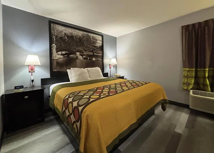 Super 8 By Wyndham Hotel