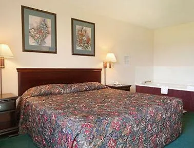 Super 8 By Wyndham 2*