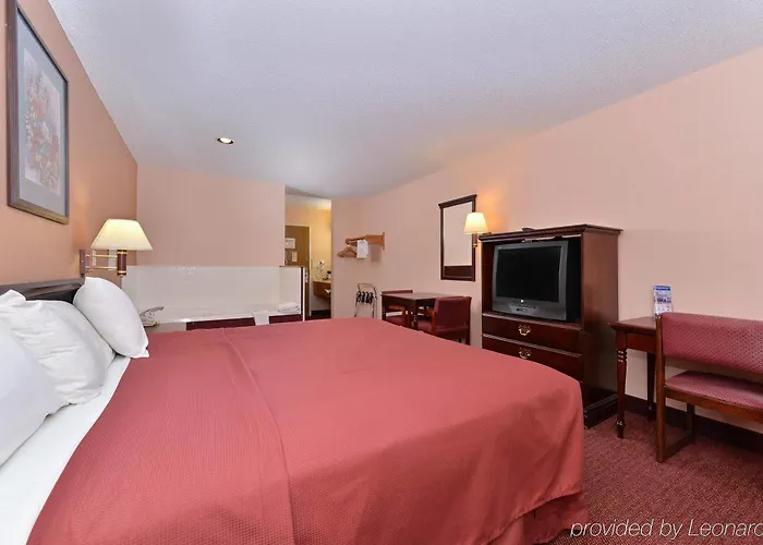 Hotel Super 8 By Wyndham 2*