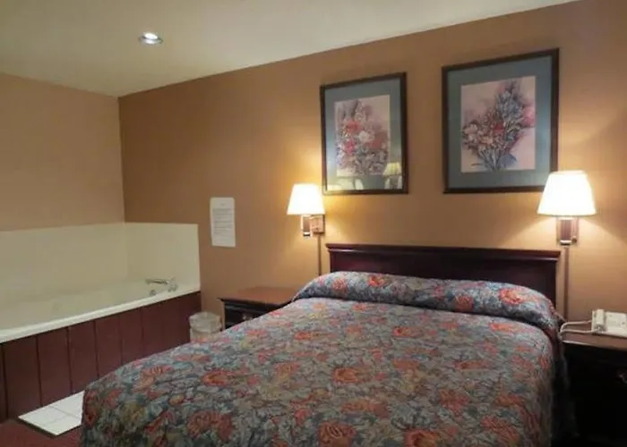 Super 8 By Wyndham Hotel 2*